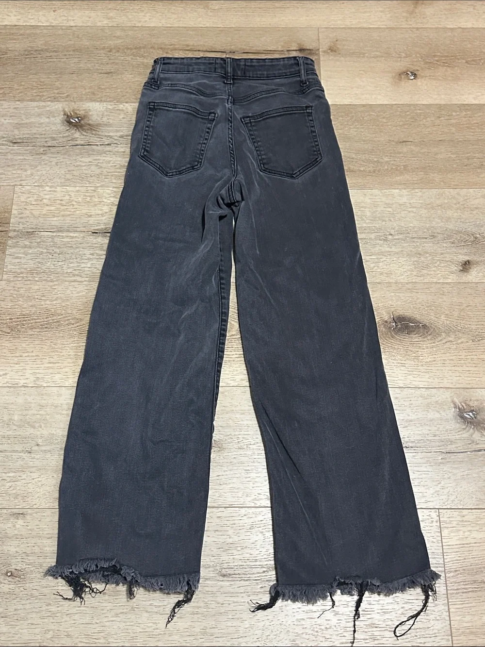 Reformation Black Wide-Leg High-Rise Jeans with Frayed Hem - Picture 5 of 5